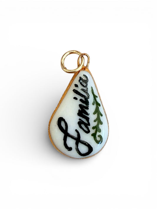 “Familia” Charm