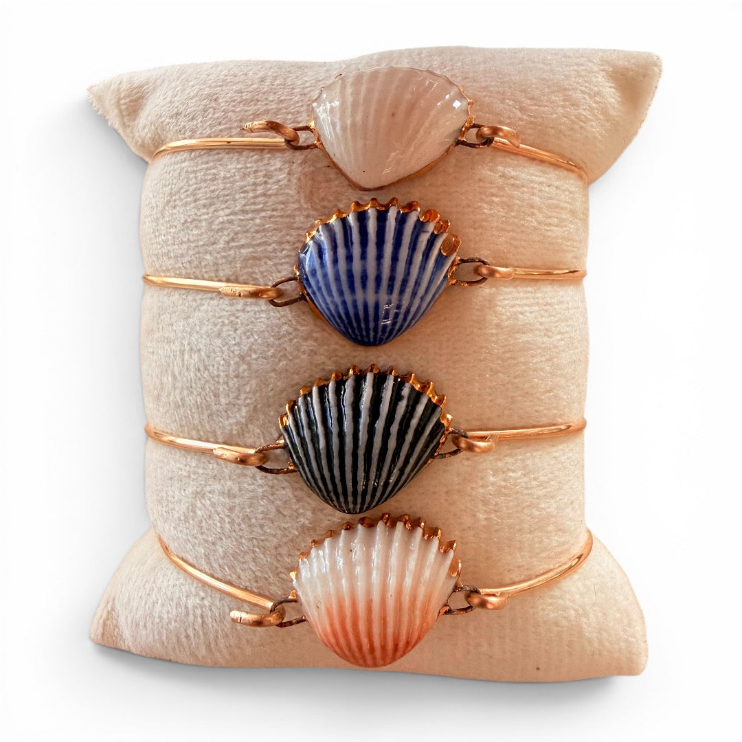 Seashell Charm Bangle 14k Gold Filled