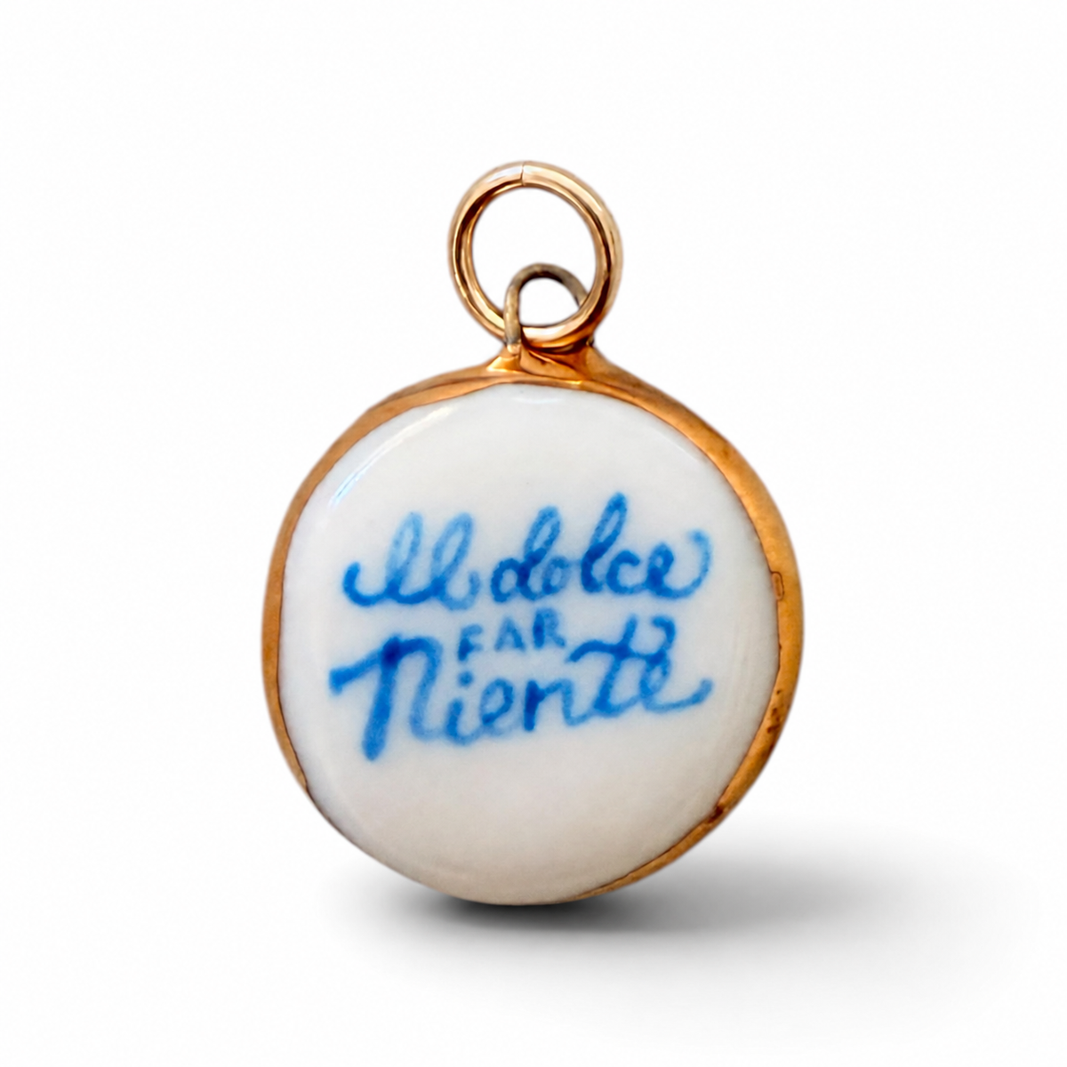 “Il Dolce Far Niente” Charm