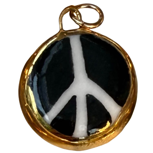 B&W Peace Sign