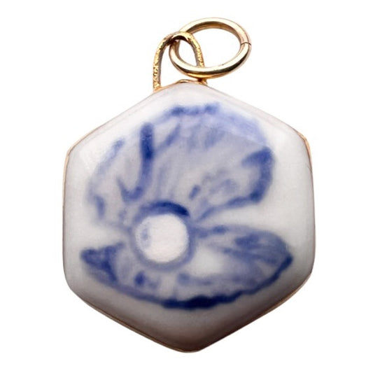 Clam & Pearl Charm