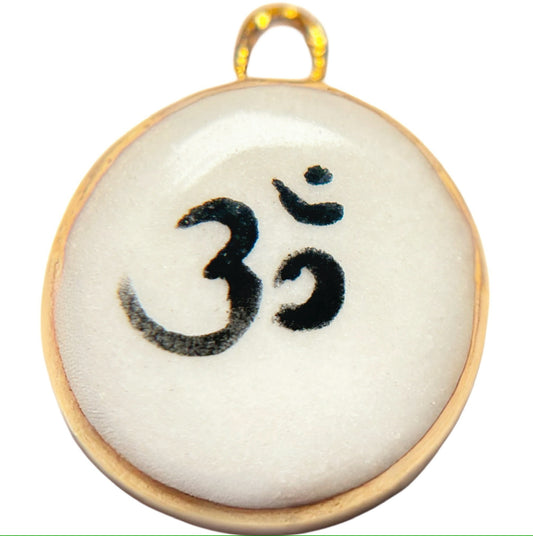Om Charm